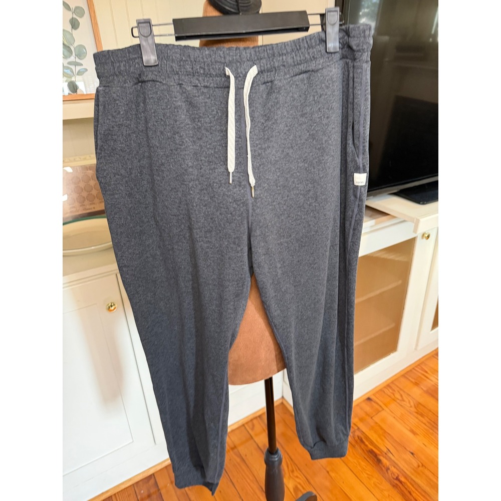 Vuori Performance Jogger Charcoal Heather Grey Large VW201